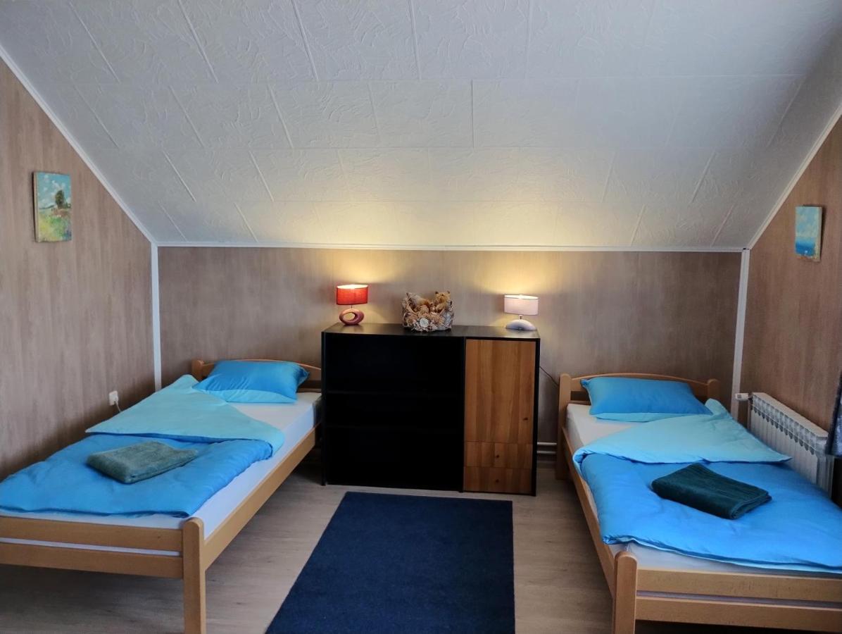 Hostel Suzzzy Novska Eksteriør billede